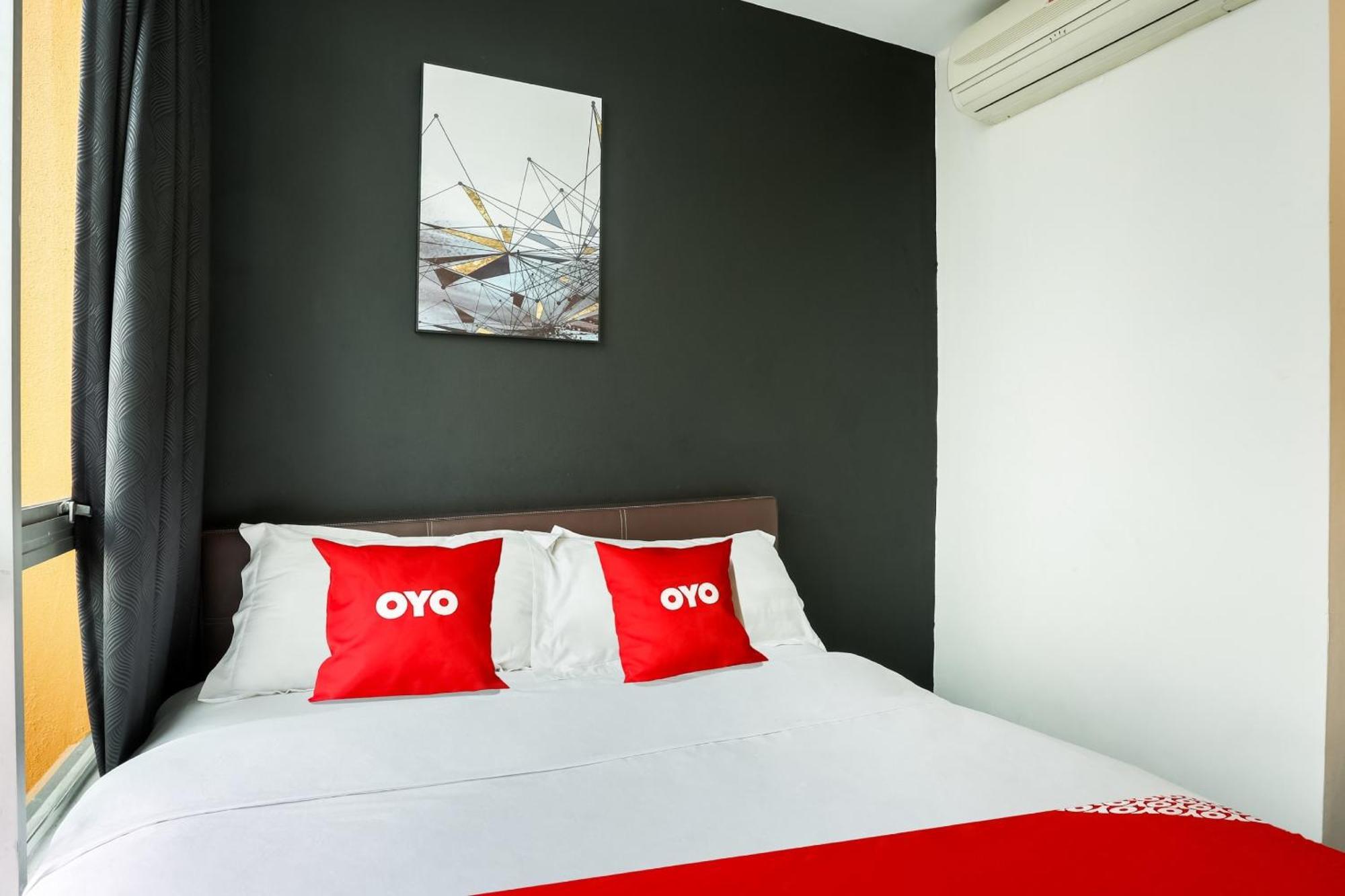 Oyo 90460 Hotel Kl2F Rest & Go Shah Alam Exteriör bild