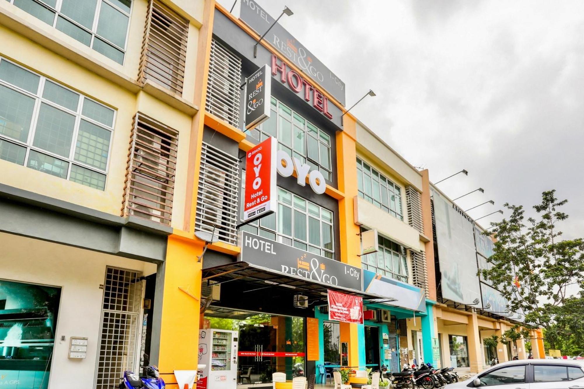 Oyo 90460 Hotel Kl2F Rest & Go Shah Alam Exteriör bild