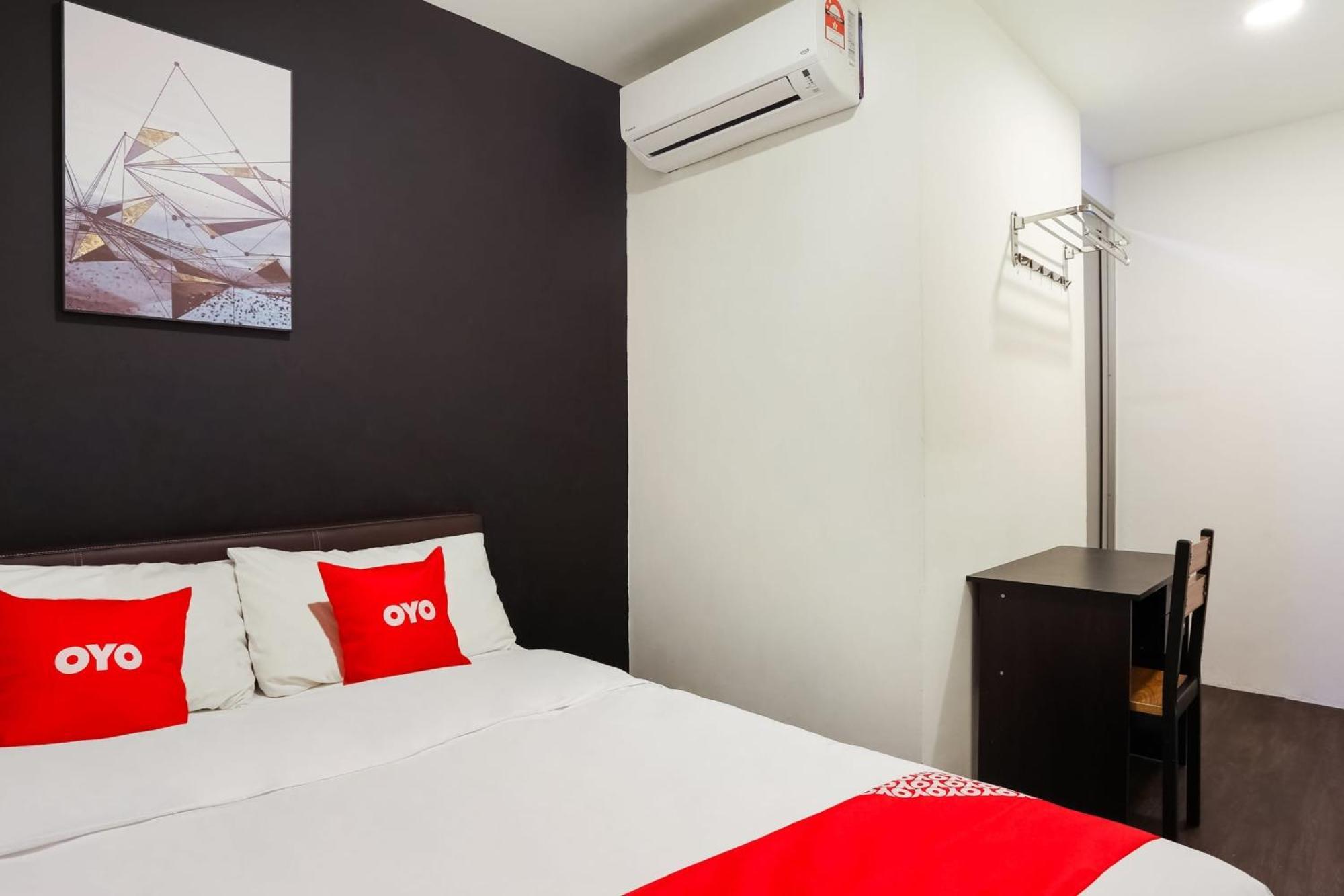 Oyo 90460 Hotel Kl2F Rest & Go Shah Alam Exteriör bild
