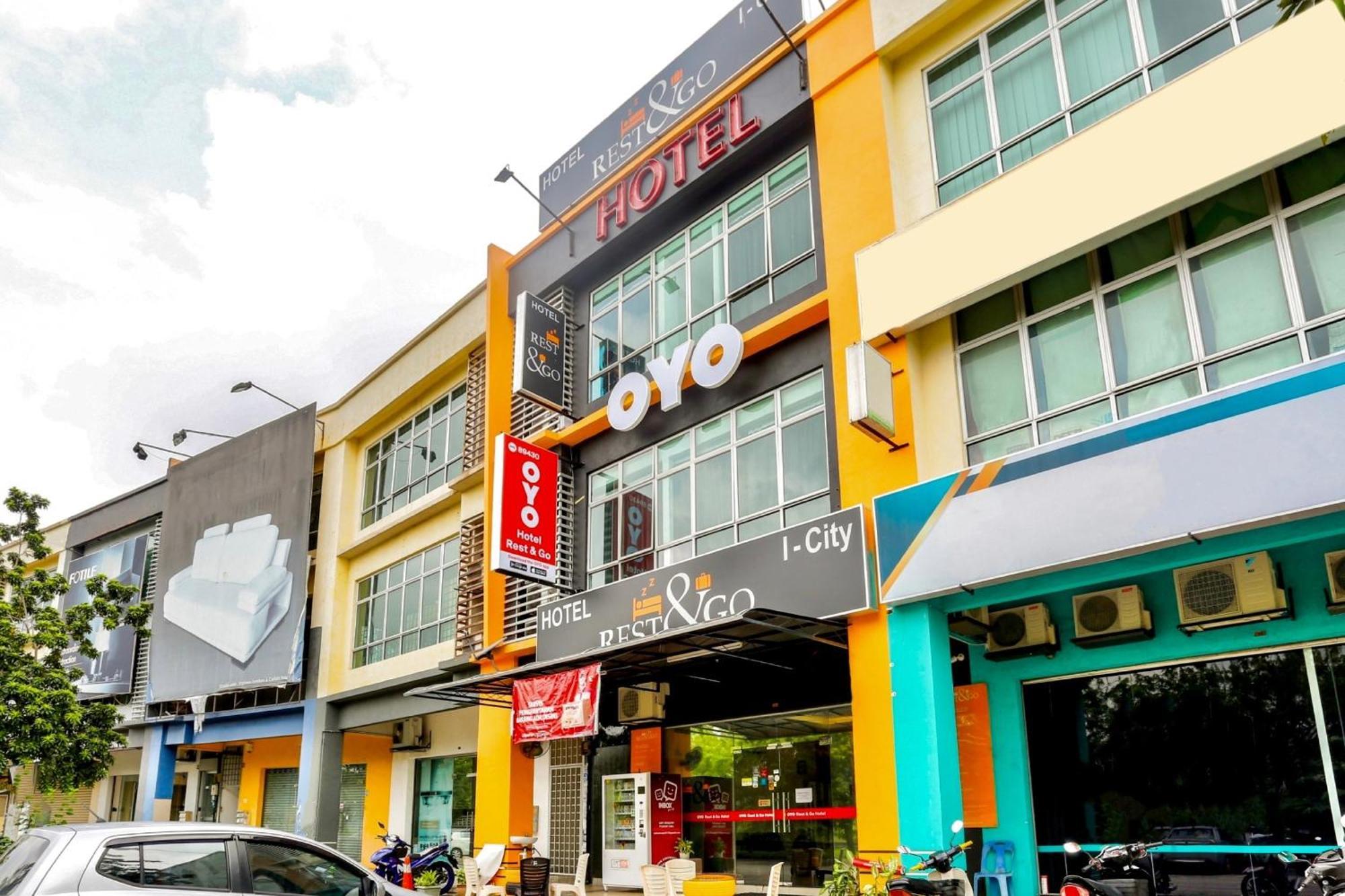 Oyo 90460 Hotel Kl2F Rest & Go Shah Alam Exteriör bild
